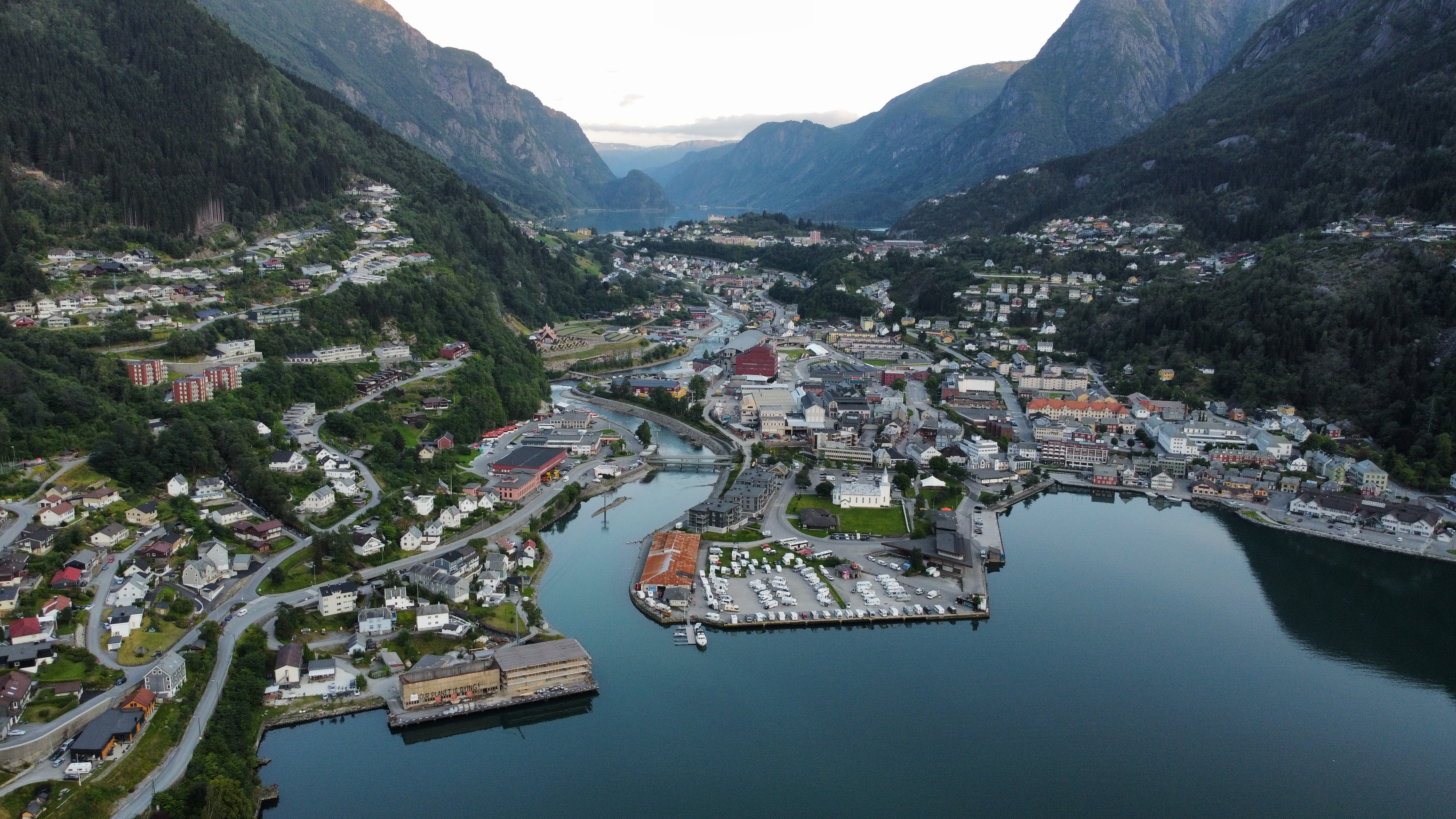 Trolltunga Studios view